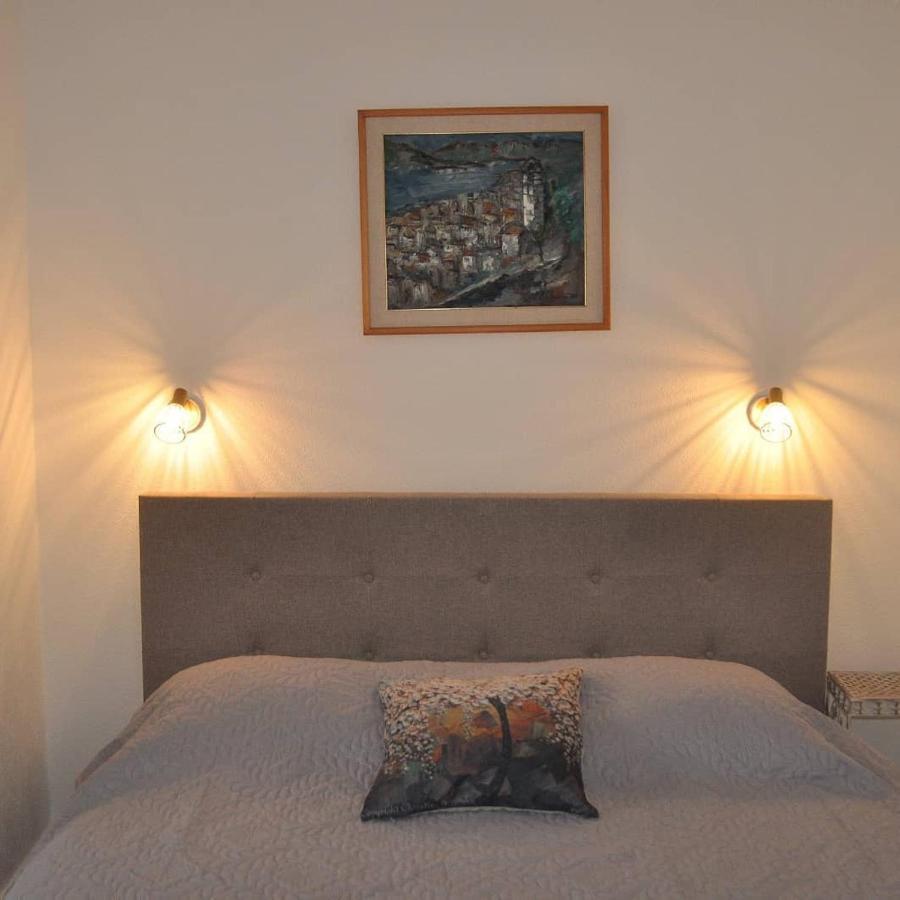 Appartamento Old Marine House Teodo Esterno foto