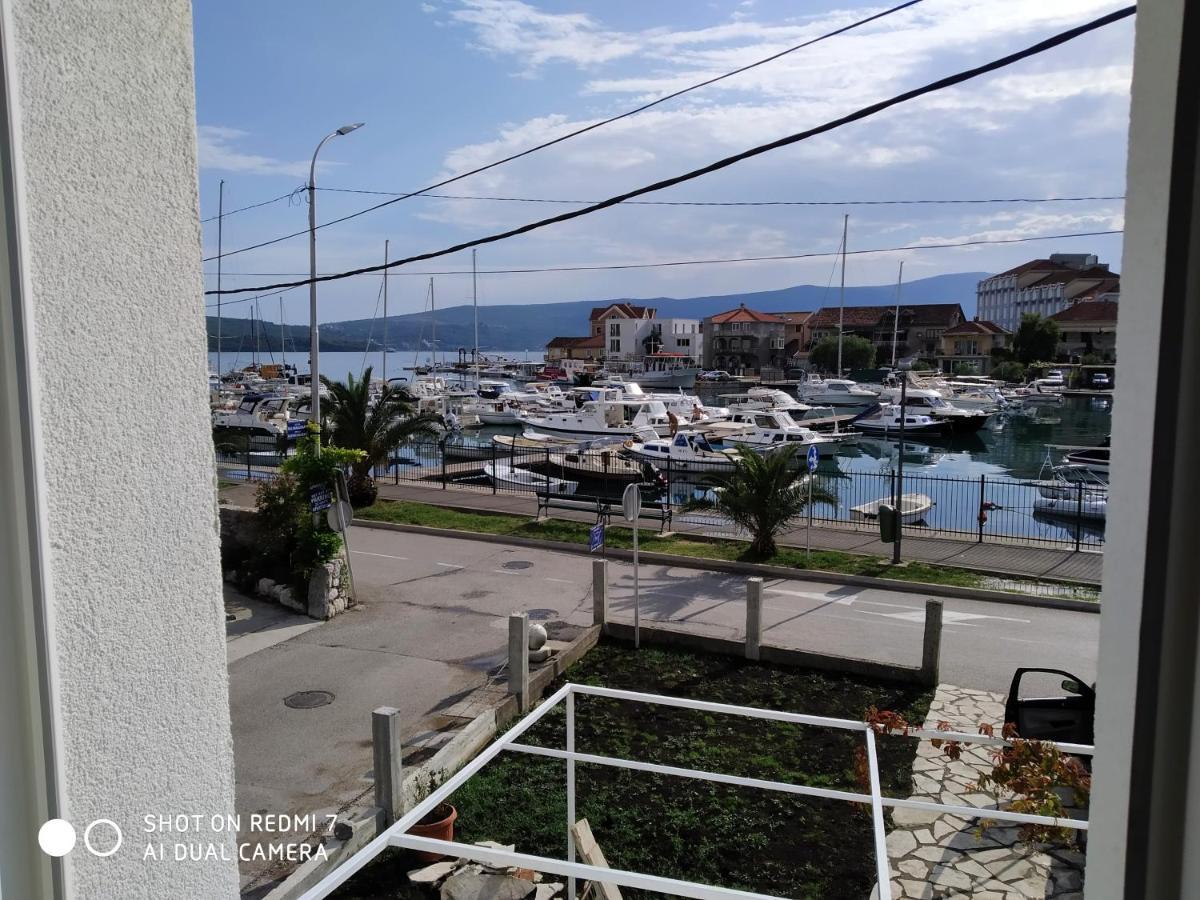 Appartamento Old Marine House Teodo Esterno foto