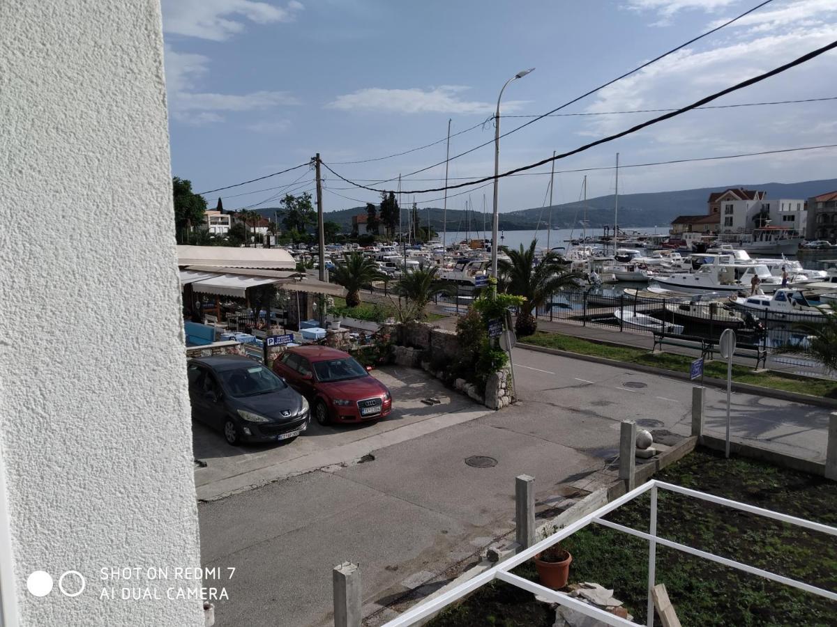 Appartamento Old Marine House Teodo Esterno foto